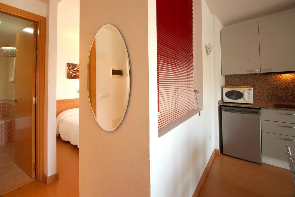 Aparthotel Arenal Pals Esterno foto