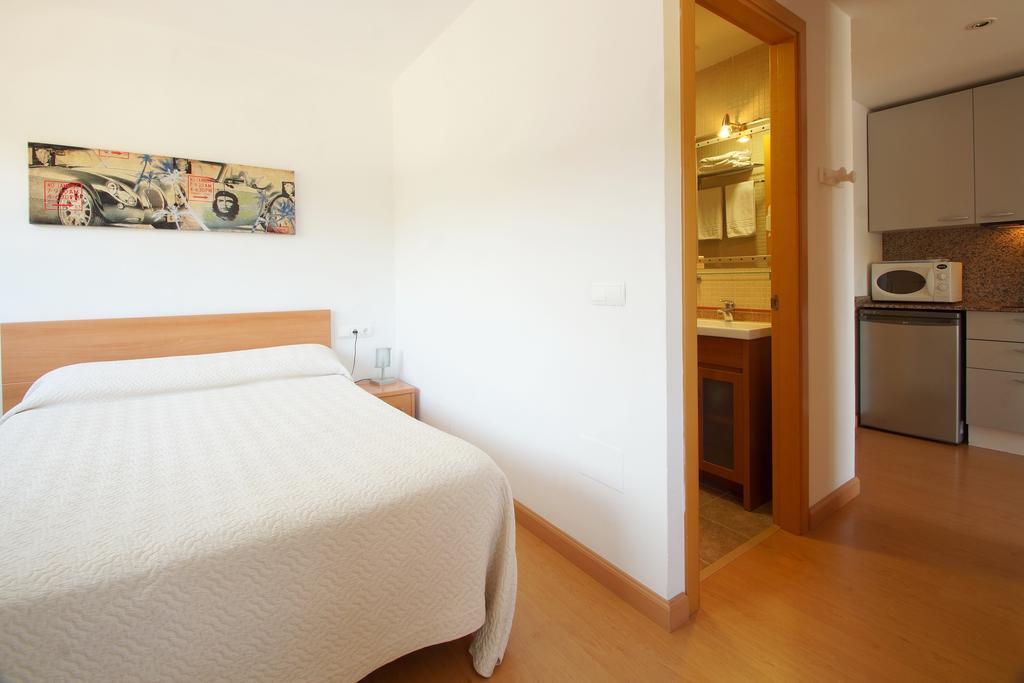 Aparthotel Arenal Pals Esterno foto